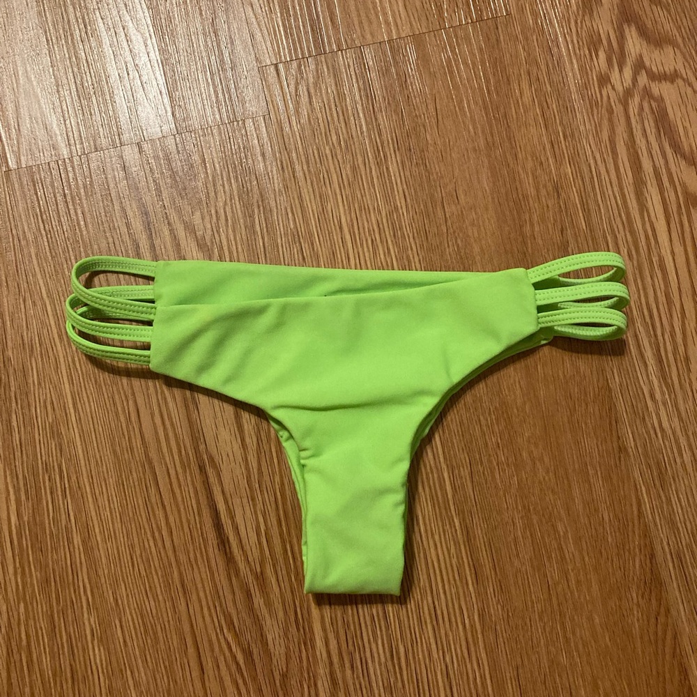 Issa de Mar Bikini Bottom - Picture 2 of 4